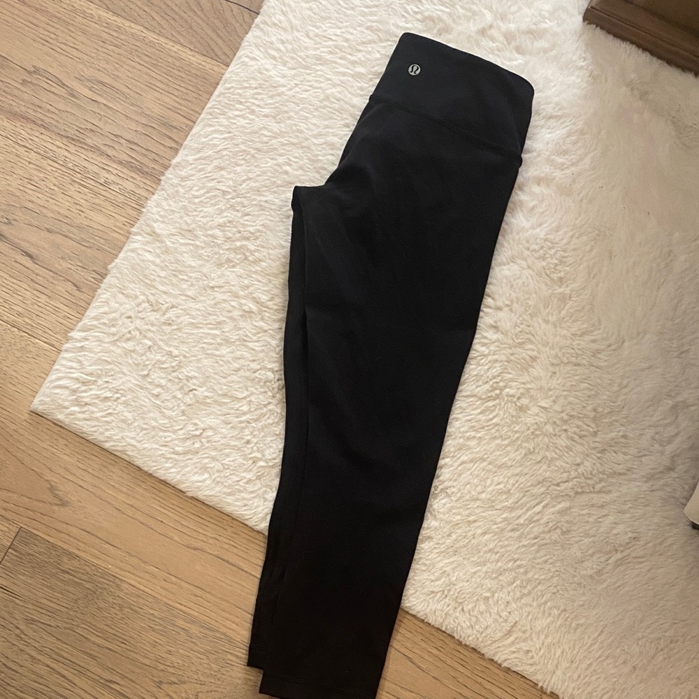 Lululemon Black Leggings - wunder under - size 4